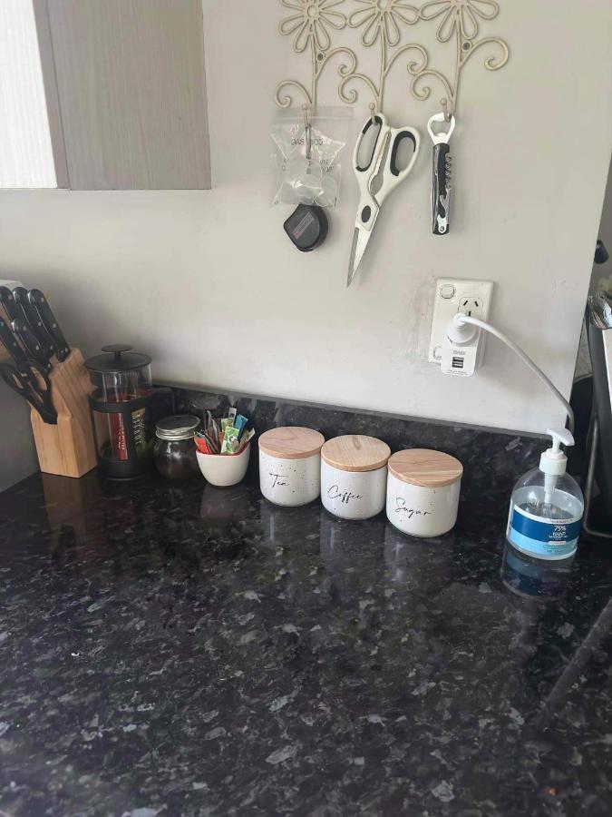 Renwick In The City Nelson, 10Min Walk To City Centre, Full Kitchen, Fast Fibre Wifi, Drive 13Min To Airport, 5Min To Hospital, Quiet Street, Dog Friendly Esterno foto