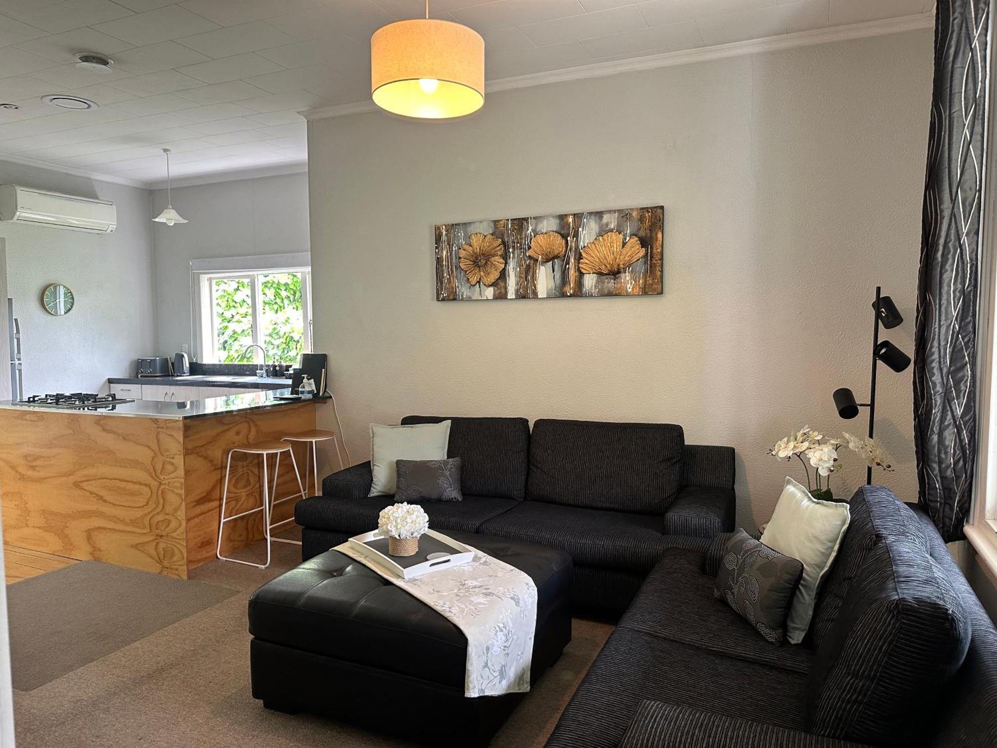 Renwick In The City Nelson, 10Min Walk To City Centre, Full Kitchen, Fast Fibre Wifi, Drive 13Min To Airport, 5Min To Hospital, Quiet Street, Dog Friendly Esterno foto