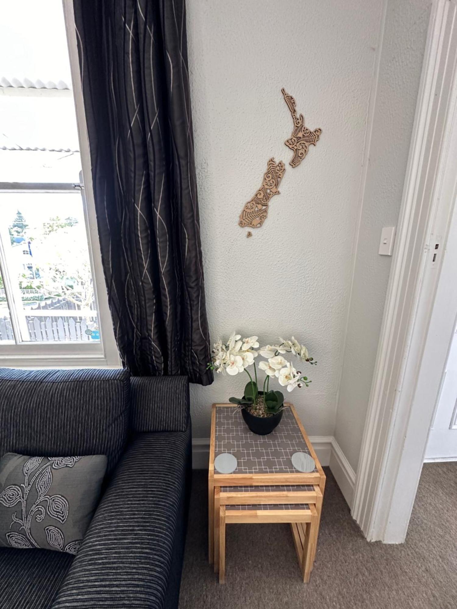 Renwick In The City Nelson, 10Min Walk To City Centre, Full Kitchen, Fast Fibre Wifi, Drive 13Min To Airport, 5Min To Hospital, Quiet Street, Dog Friendly Esterno foto